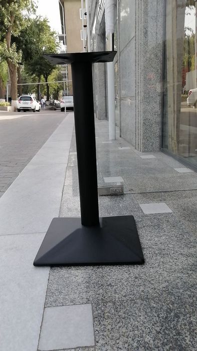 NOJKI DLYA STALA  72 cm oq va qora ranglaridan bor