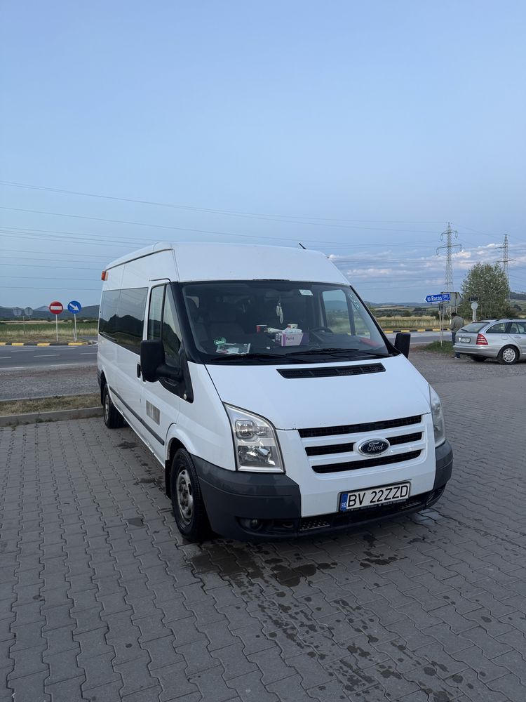 Ford Transit 2.2 116 cai 2011 9 locuri