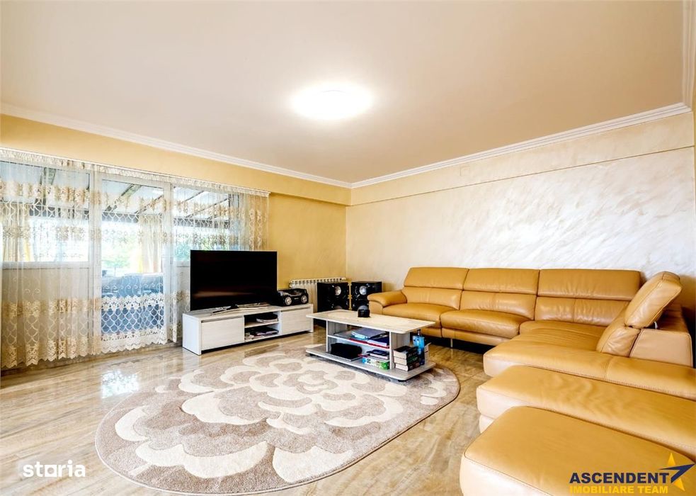 Refugiu elegant in Harman, Locuinta luminoasa, gradina proprie, privel