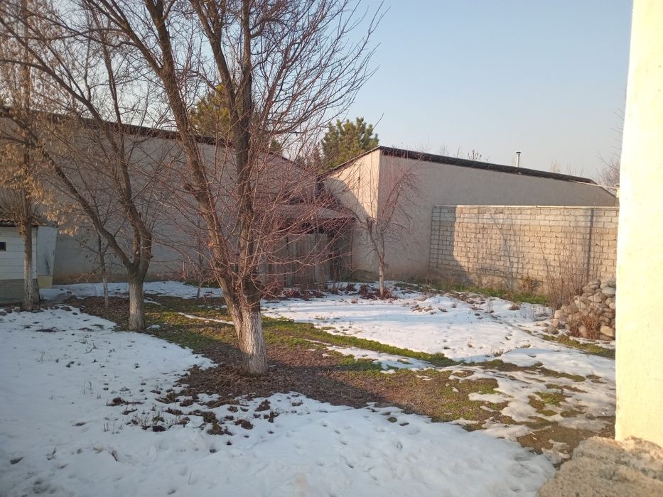 2 sotok pustoy ucastka arendaga beriladi