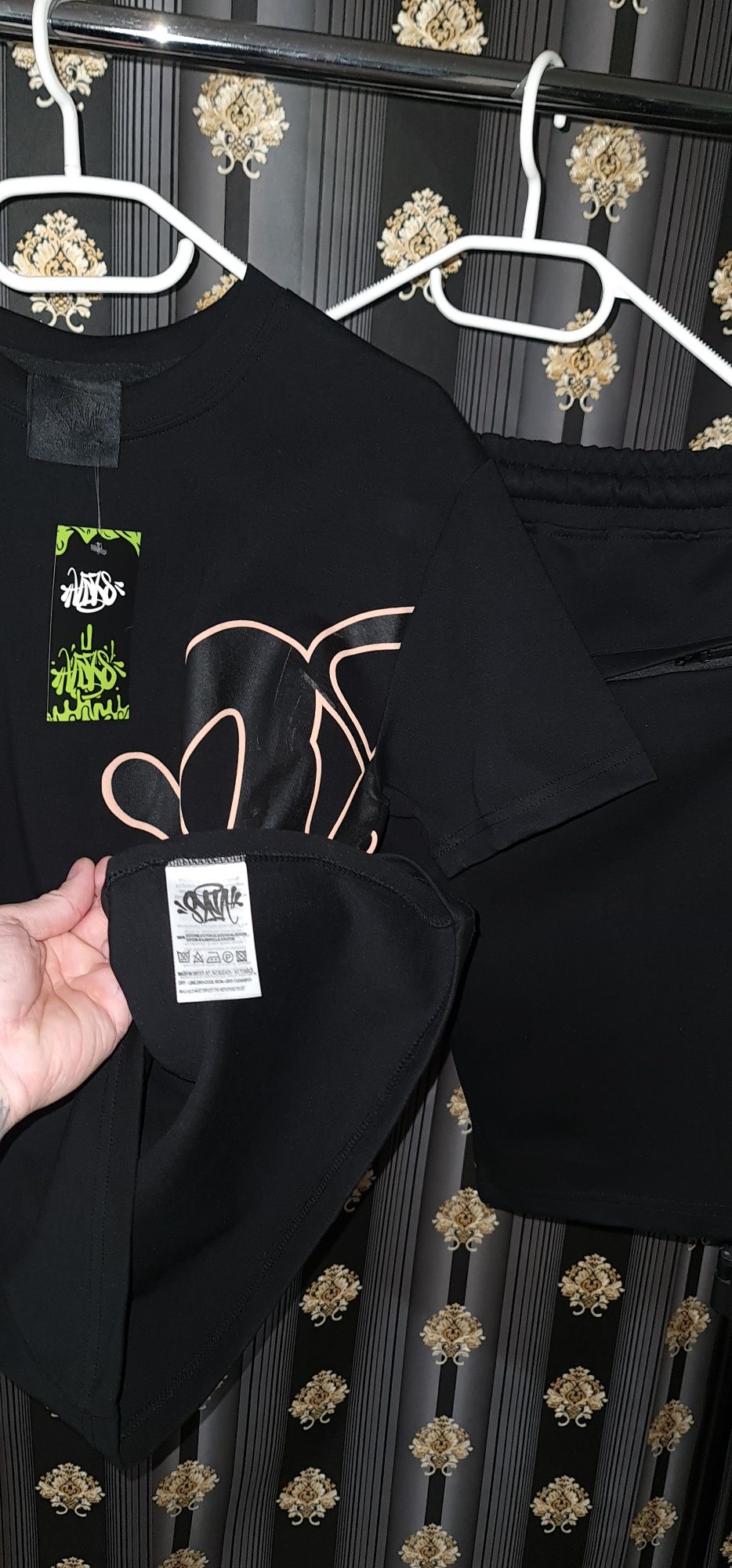 Compleu  // tracksuit Syna  Central cee   / Trapstar  / denim tears