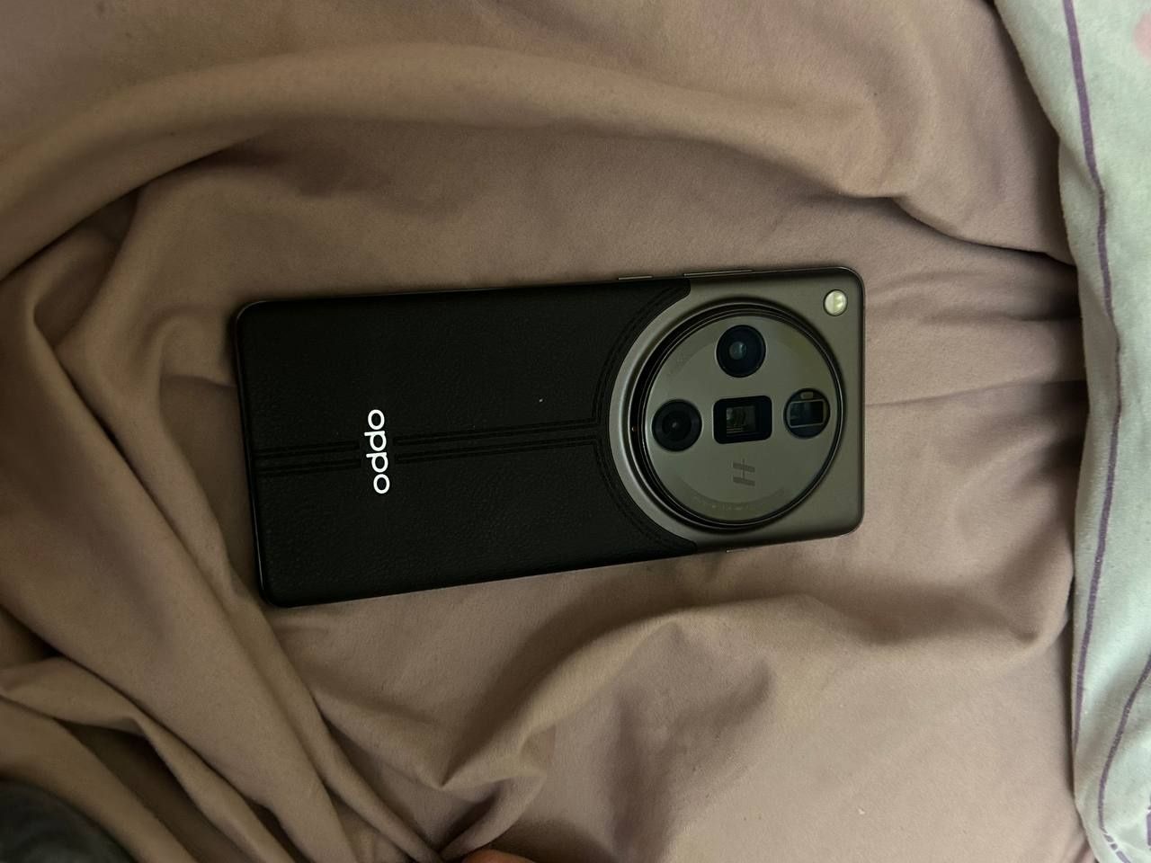 Oppo find X7 Ultra 16/256 идеал