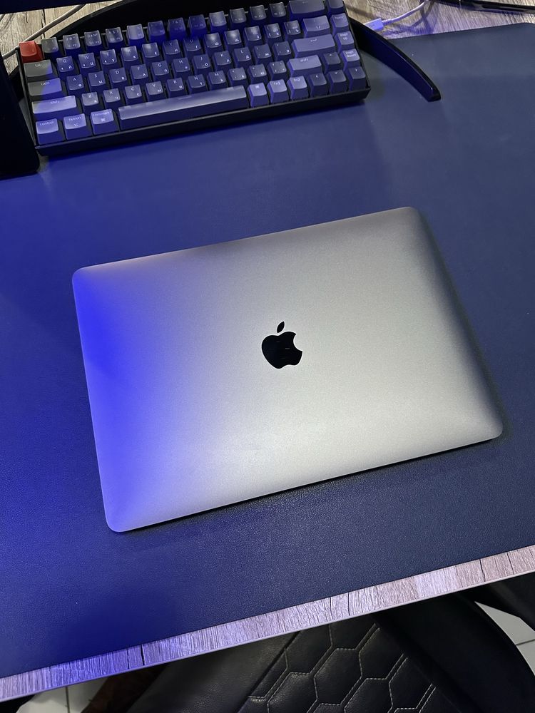 MacBook Air M1 8/256GB