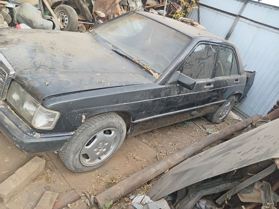 Запчасти на мерс 190