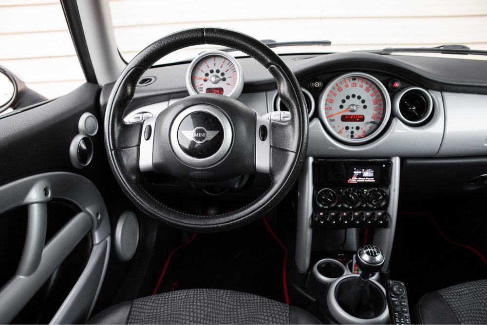 Mini Cooper R50 (1.6 benzină)