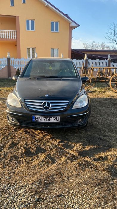 Mercedes Benz B200