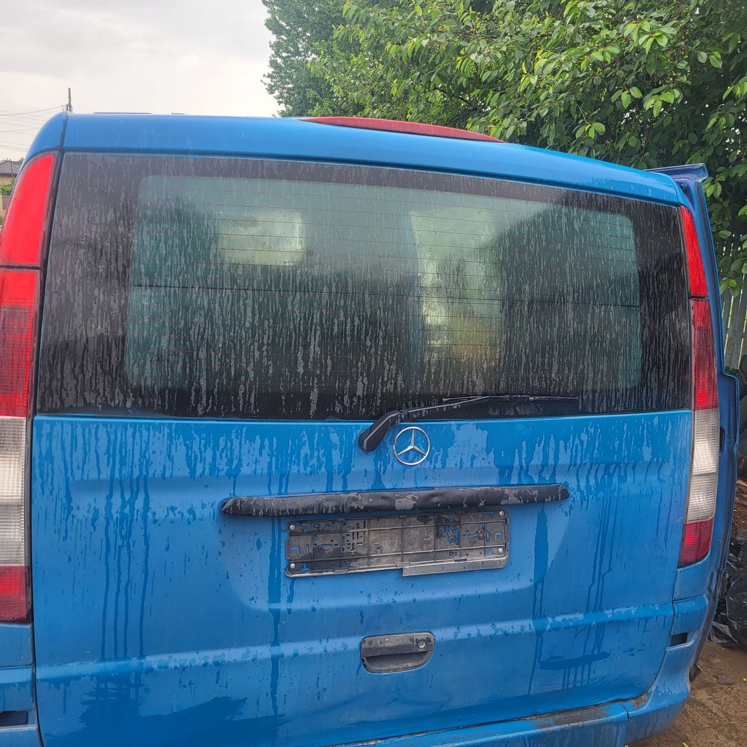 Haion mercedes vito w639 cu geam dezmembrez vito