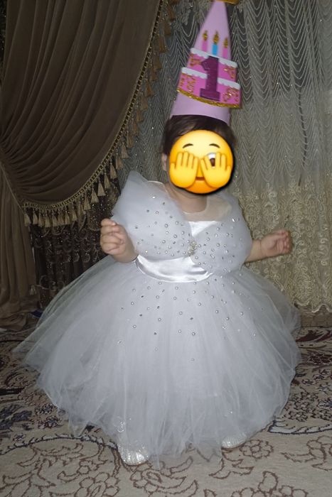 Qiz bola uchun oq kuylakcha