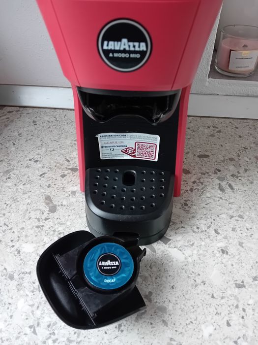 Espressor Lavazza A Modo Mio Tiny , Rosu