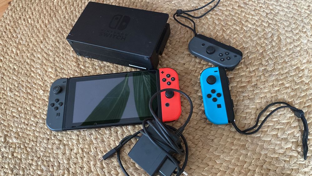 Nintendo Switch folosit rar