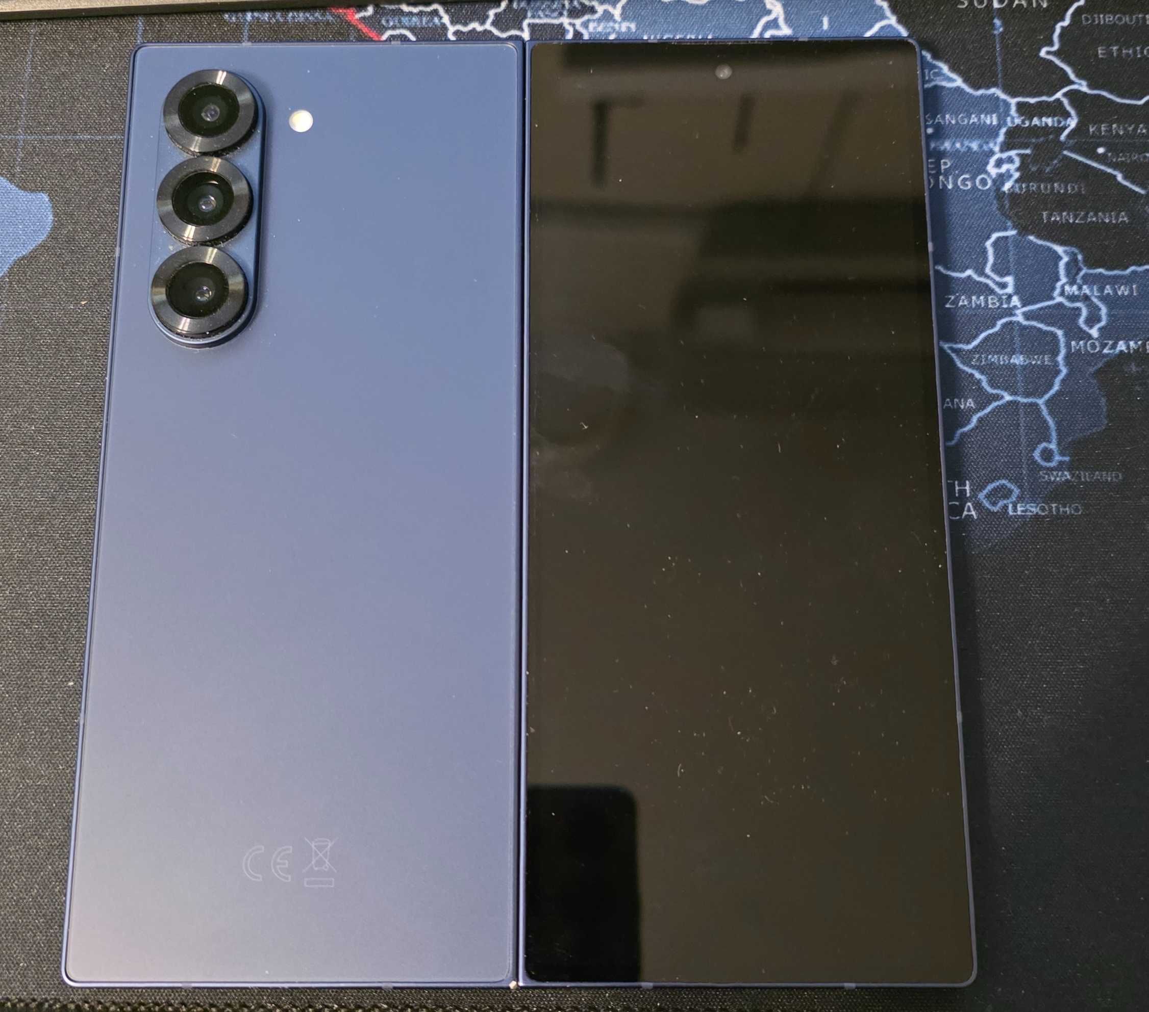 Samsung Galaxy Z Fold 6 512GB Navy в гаранция