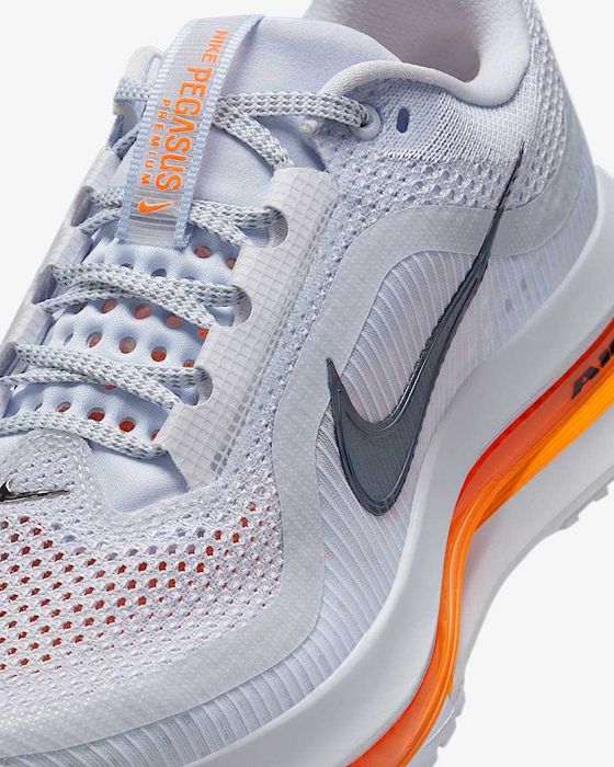 Нови дамски маратонки Nike Pegasus Premium размери 37,38