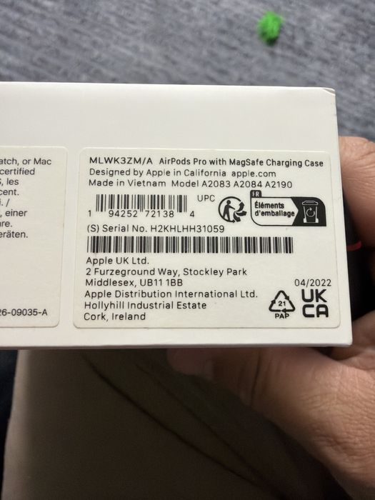 Airpods pro 2 iesite din garantie pe 25.09.2025