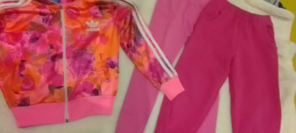 Adidas  с 2 долнища 6-8 г. -30 лв., ръст до 128 см.