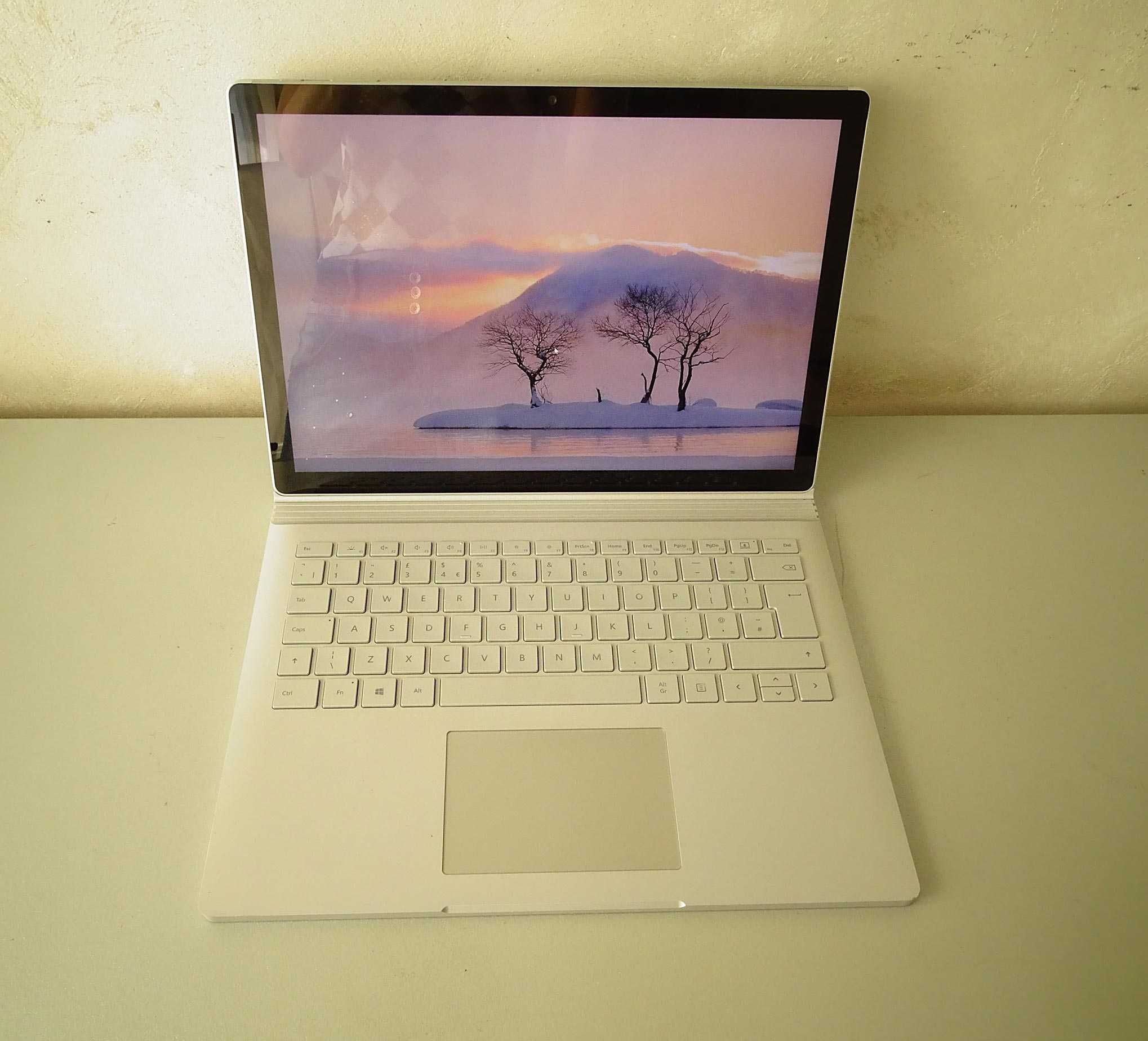 Лаптоп Microsoft Surface Book 3 13" i7-1065G SSD 1TB RAM 32 GB GTX1650