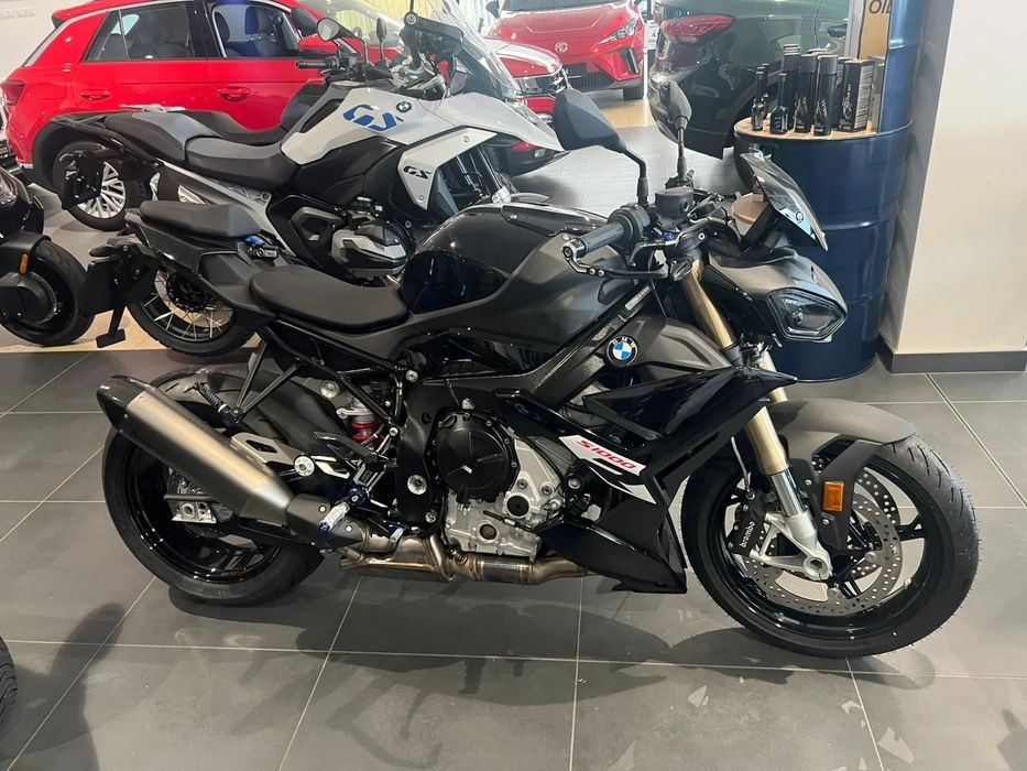 BMW S1000R