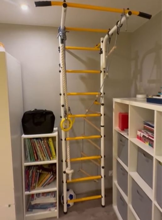 Продам шведскую стенку Romana