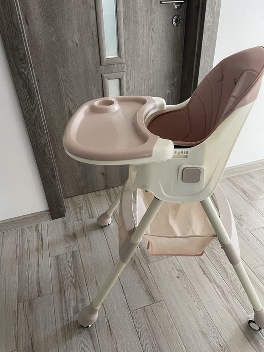 Scaun de masa bebelusi