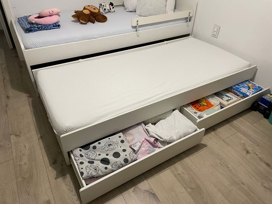 Легло Slakt IKEA с допълнителен модул за сън и две чекмеджета