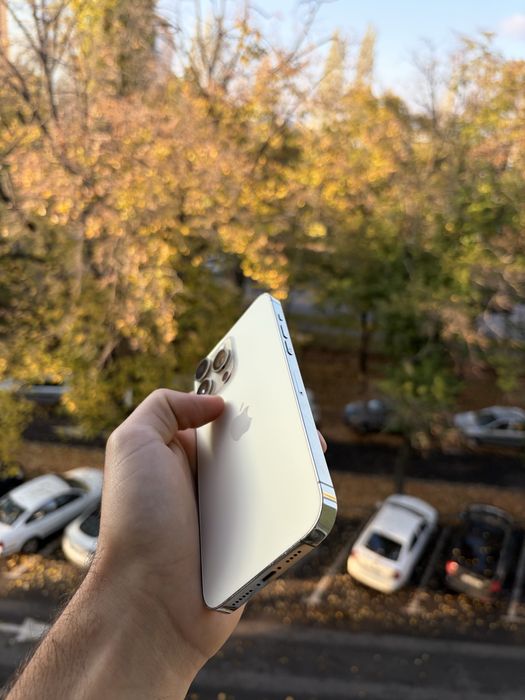 Vand iPhone 14 PRO MAX Gold 87% bateria