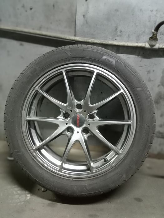 Продам диски с шинами новые