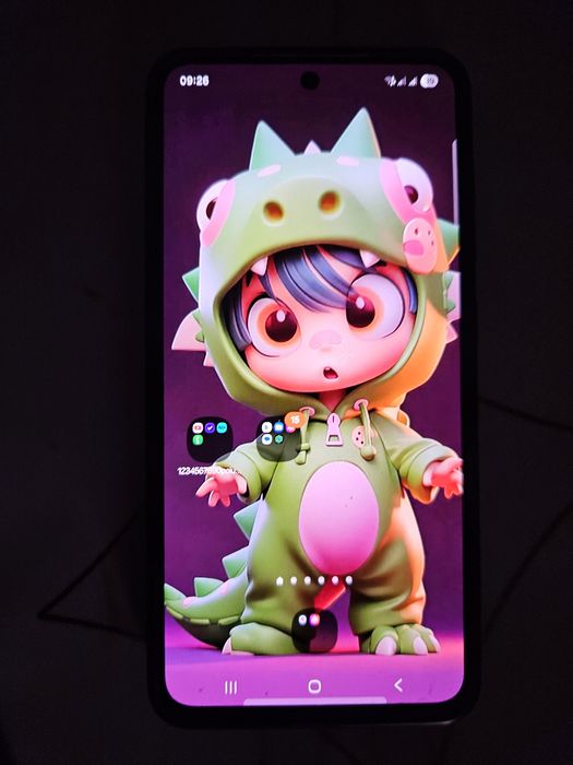 Телефон самсунг в хорошем состоянии