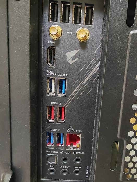 OFERTA BLACK-FRIDAY Kit Gaming aorus z490 elite ac+ i7 10700k