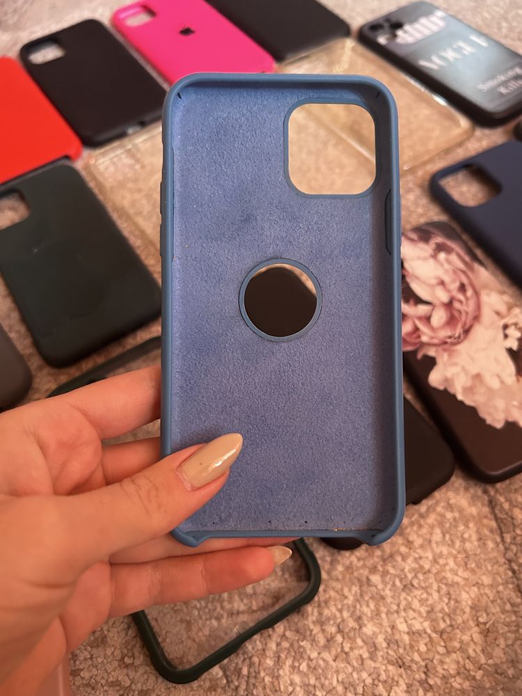 Кейсове за iphone 11 , 12