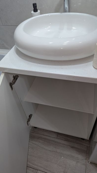 Mobilier dulap baie, sub chiuvetă