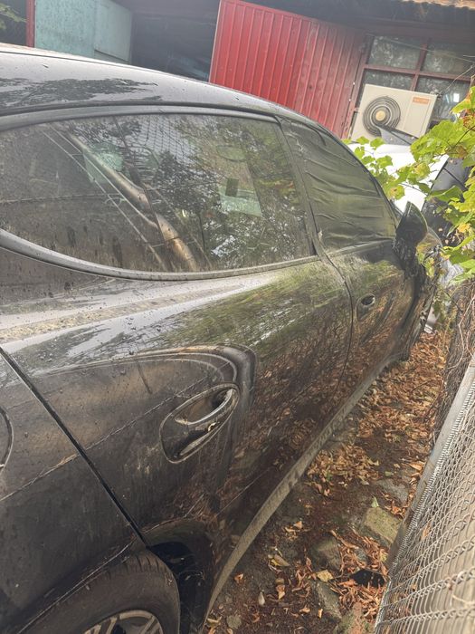 Porsche panamera pt piese sau reparati