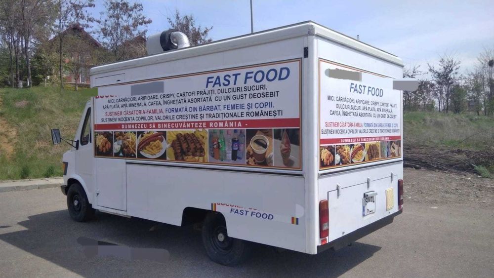 Vand FOOD-TRUCK  Mercedes în stare foarte  bună de funcționare