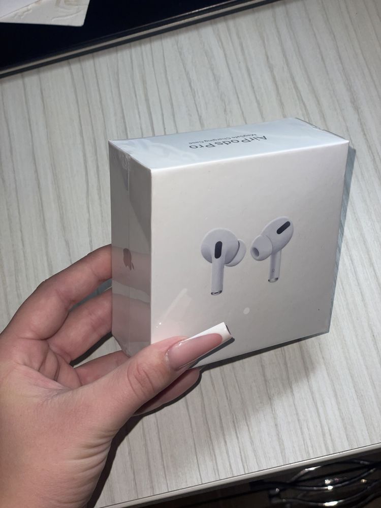 Casti AirPods Pro