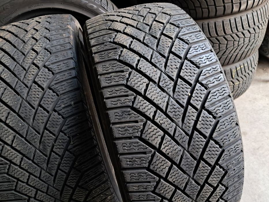 Anvelope second iarna 235 35 R19 Continental 6mm 2022