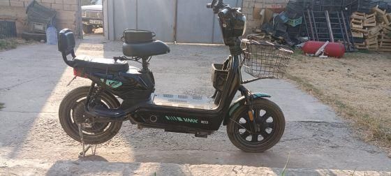 Електрони скутер сотилади 200$