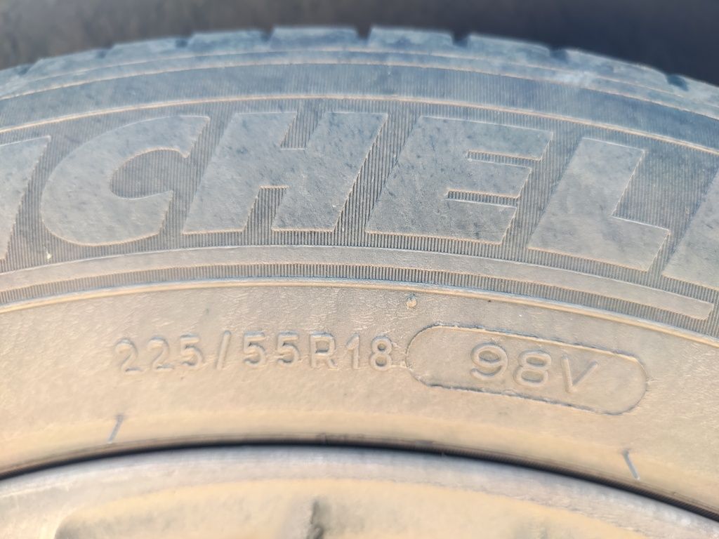 Продам 4 летних шины Michelin