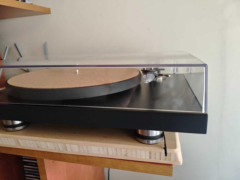 Грамофон Pro-Ject Debut Pro