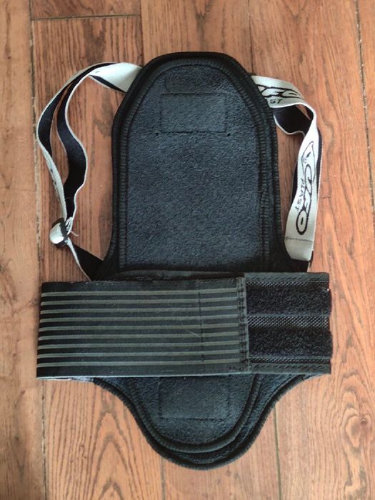 Каска, протектор, чапси и ръкавици за конна езда за дете 8 - 12 години