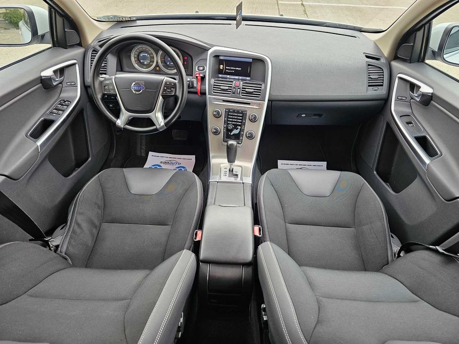 Volvo XC60 4x4 2011 2.4 D4 163 CP euro 5 automata / RATE fara avans