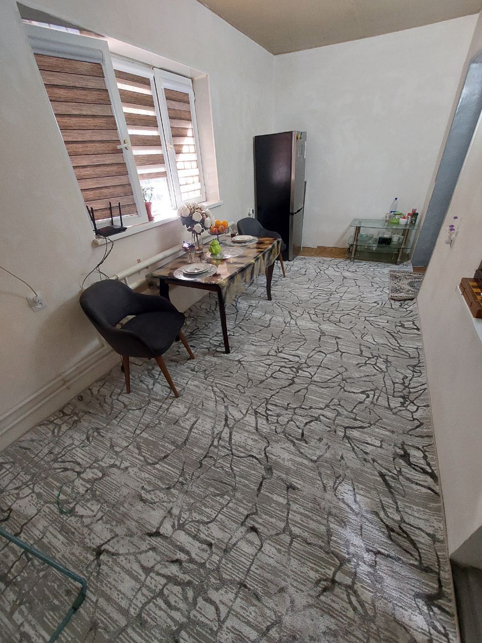 Аренда! Чиланзар! 5-квартал  .2/ 1/ 4/.   ( 60м² )