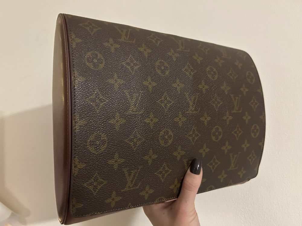 Кутия за часовник LV