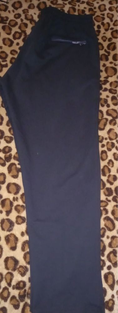 Vand pantaloni trening marimea 5XL