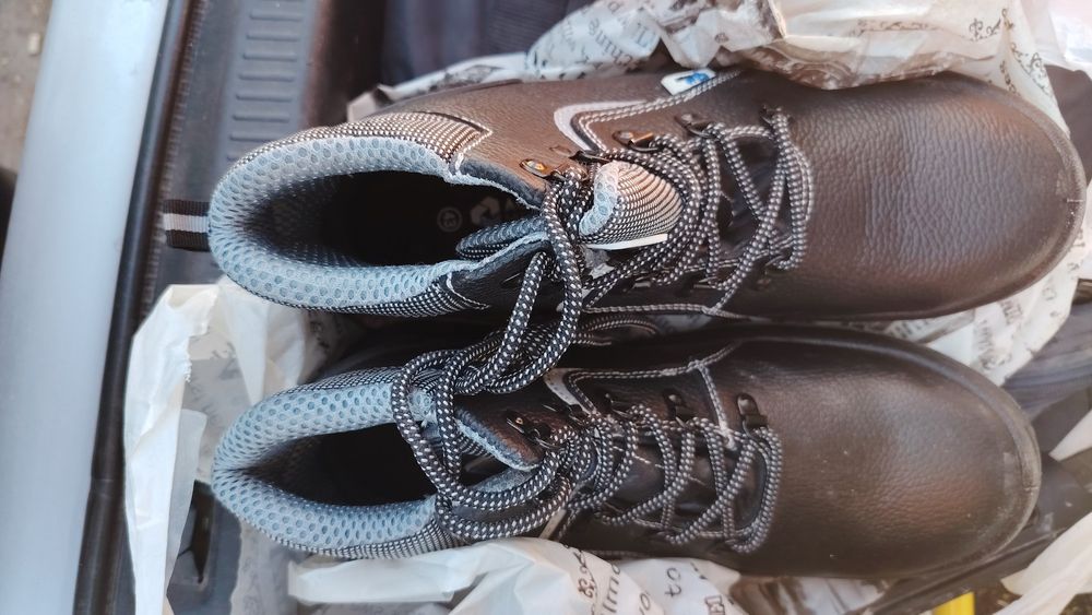 Продаю ботинки рабочий