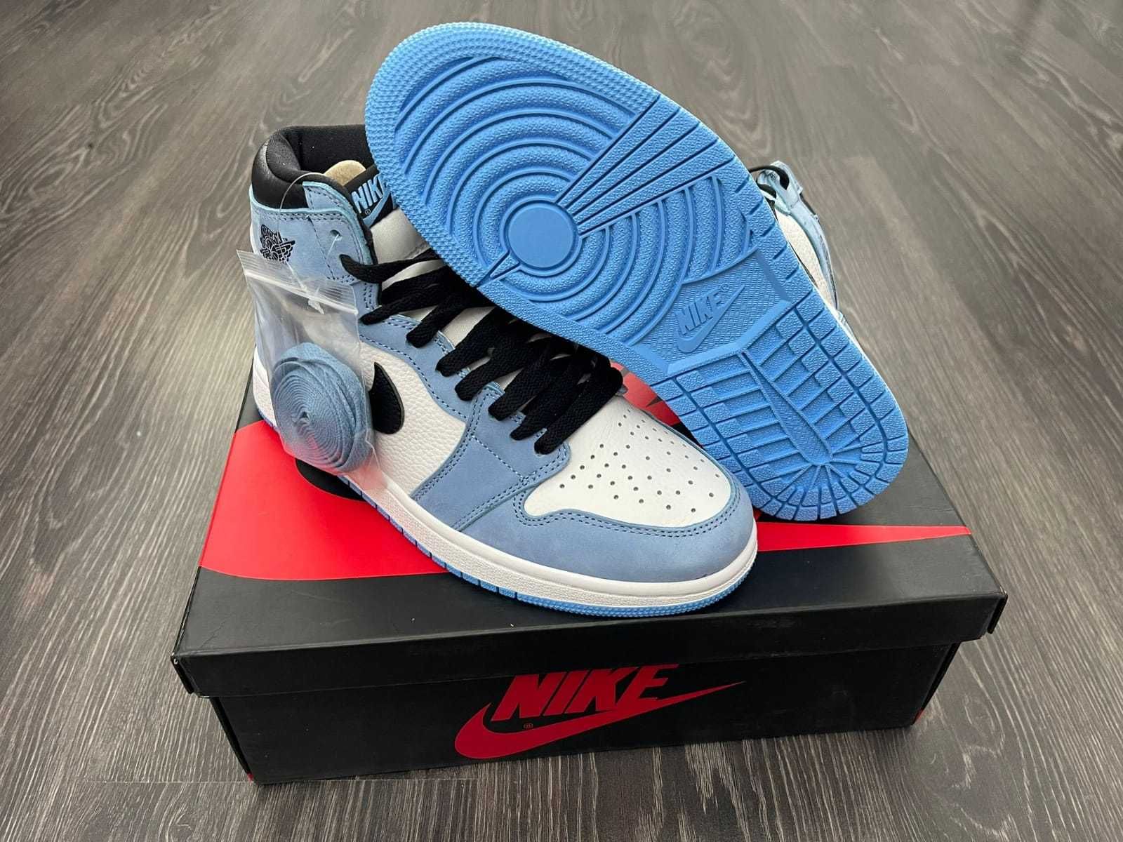 Air Jordan 1 High University Blue