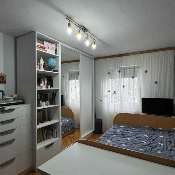 Vand apartament strada Bucium