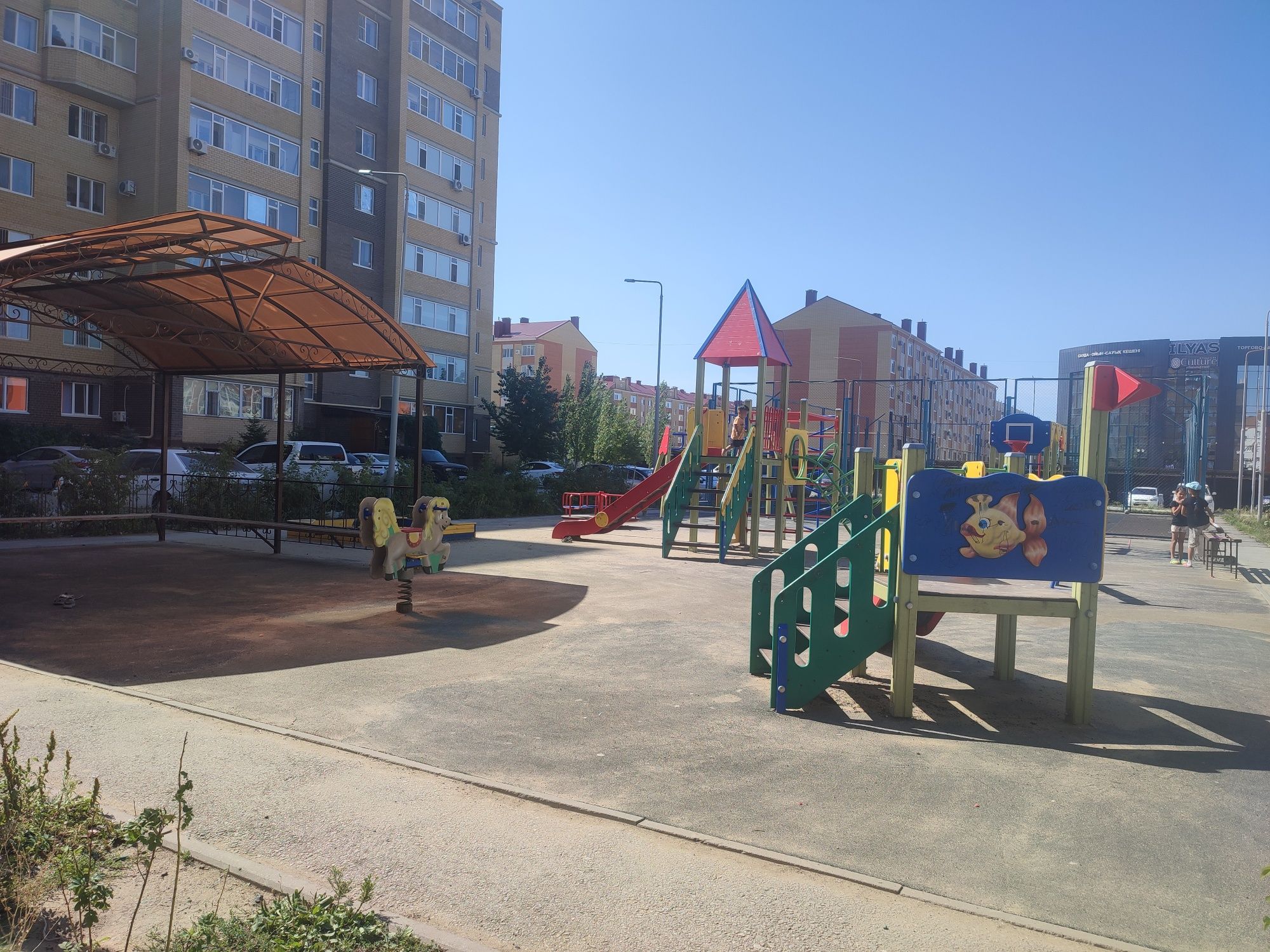 Продам 2 к. кв.  в районе Батыс-2 в отличном состоянии