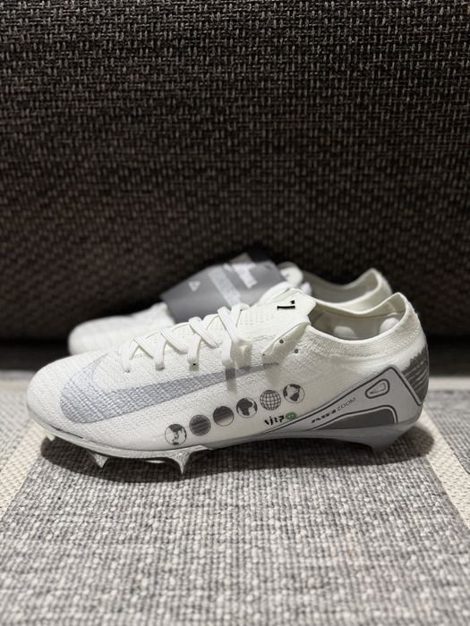 Ghete fotbal Nike Mercurial marimea 43
