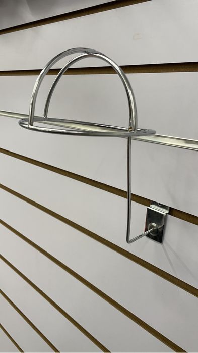 Держатель шапки на эконом панель