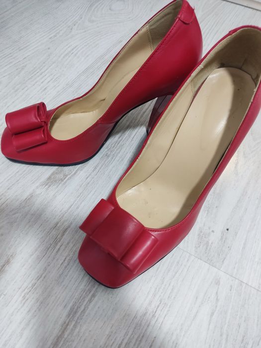 Pantofi de piele naturală - mărimea 40