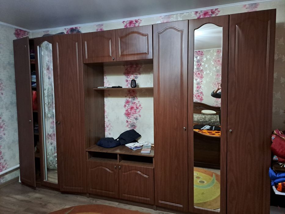 Продам спальный гарнитур