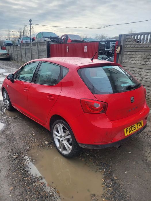 Bara fata/ Faruri/Aripi Trager/ Motor/ Cutie de viteze  Seat Ibiza 6j 1.6 tdi CAY